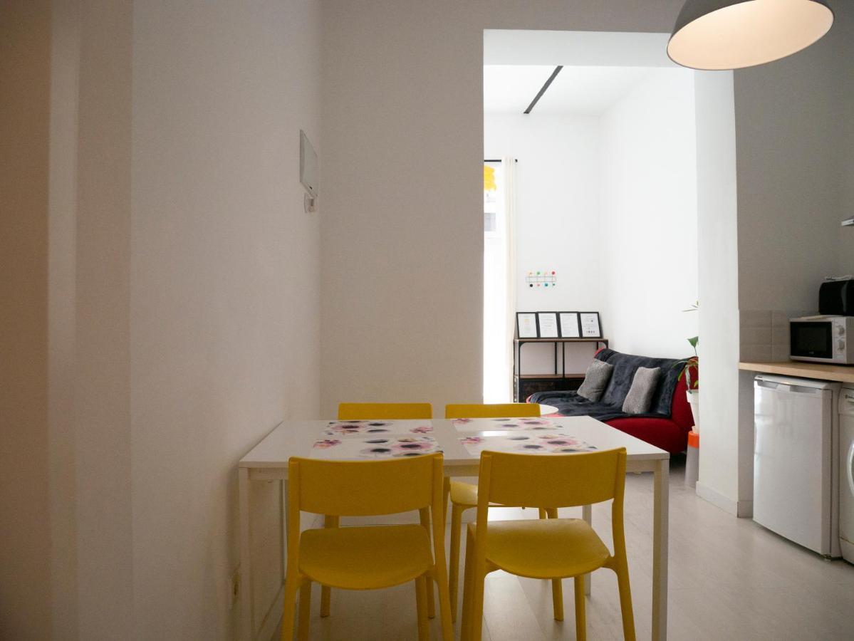 Mezzanine Yellow Madrid Extérieur photo